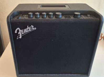 Fender Mustang LT25 Guitar Amp