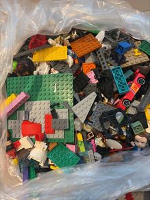 (Selling Lego to try get new parts of my bike because my bike is broken i would accept a good price and it's 8.7kg worth of lego(ot has stuff like ninjago Star Wars and other types)