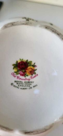Royal Albert Old Country Roses Bone China Round Rose Bouquet