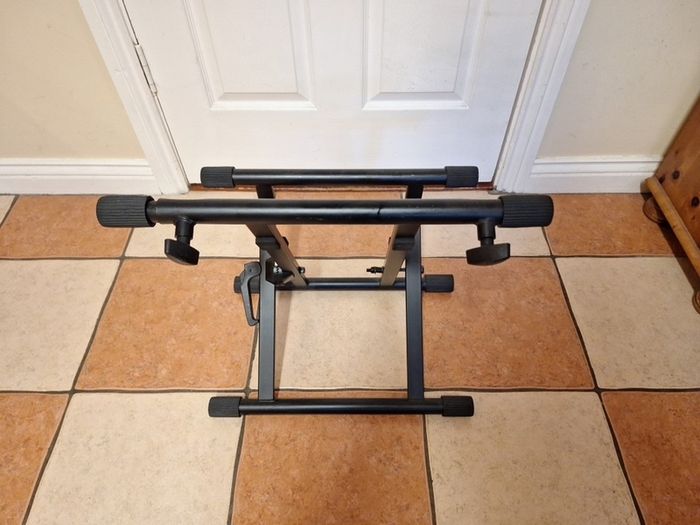Boss BAS-1 Amp stand