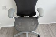 Herman Miller Mirra 2