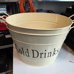 Drinks buckets