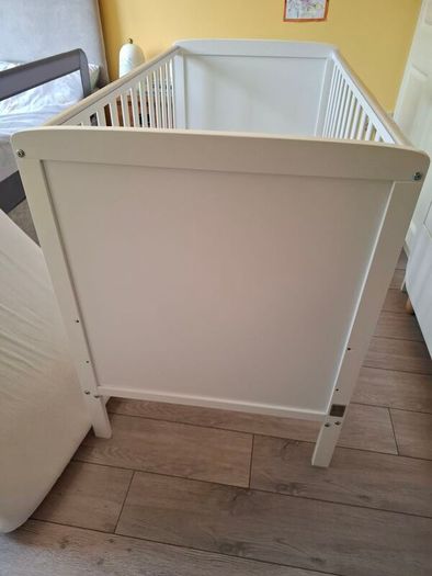 cot