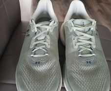 Under Armour Infinite Pro 2 (9.5UK)