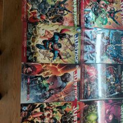 Justice League 8 volumes