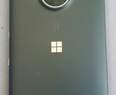 Microsoft Lumia 950XL Mobile Phone (Black).