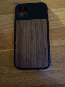 apple I phone 11 Case (Moment)