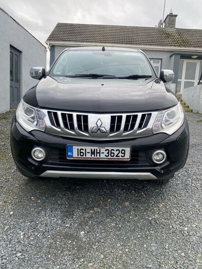 2016 mitsubishi L200
