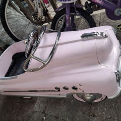 Vintage metal Pedal Car