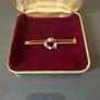 Gold brooch with pearls Image 2