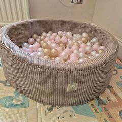 Misioo ball pit with 300 balls