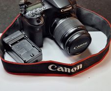 Canon EOS 70D 20.2MP DSLR Camera + EF-S 18-55mm IS Lens  Tested + 3 Month Warranty