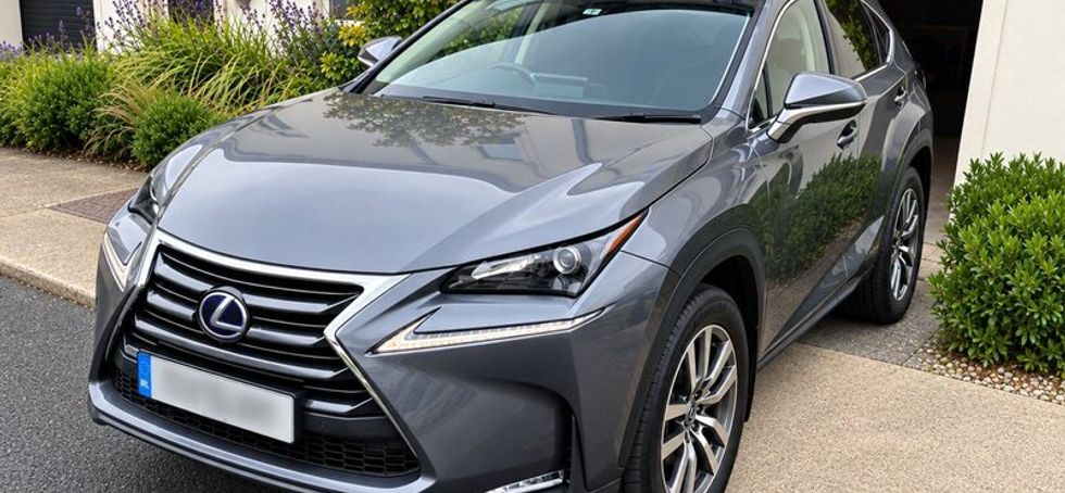 Lexus 2017 Nx 300h 2.5l Luxury Awd Low Mileage