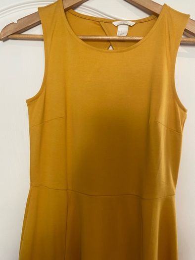 H&M dress size small