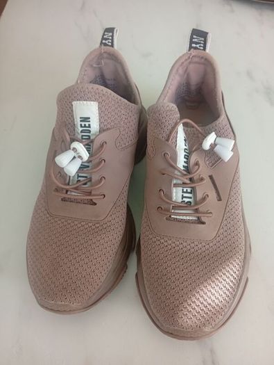 Steve Madden Ladies Trainers