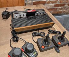 Immaculate Atari 2600 with Two joysticks and Two paddles and Centipede game