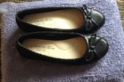 Black shoes