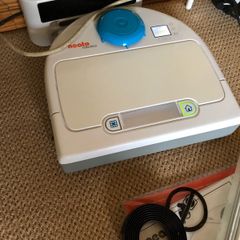 neato botvac robot hoover