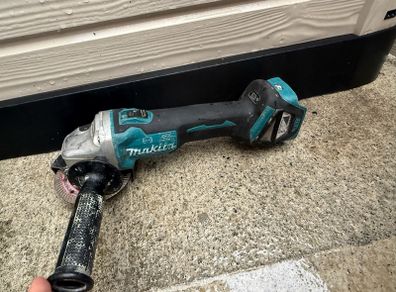 Makita DGA467Z 18V LXT Brushless Angle Grinder
