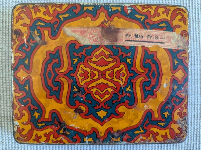 Vintage 1920s Turmac Turkish Macedonian Advertising Tin