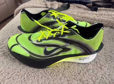 Vaporfly 4s size 11UK NEW