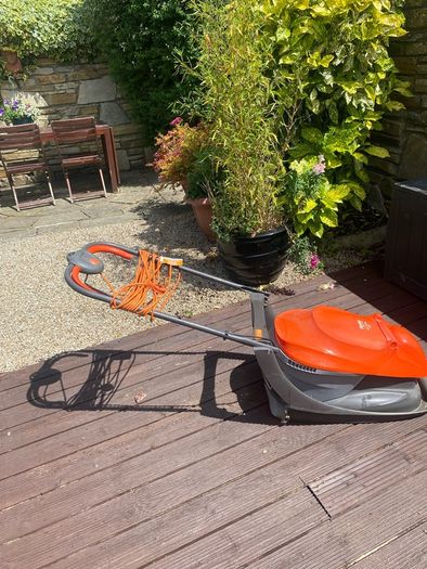 Flymo Easi Glide 330
