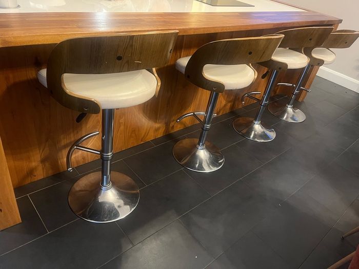 High Stools for Kitchen Dining