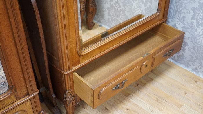Grand Palais_Antique French Single-Door Armoire