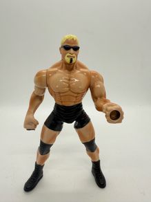 wwe WCW Scott Steiner action figure (missing 1 magnet)