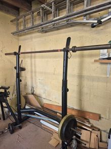 Weights power bar squat rack