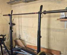 Weights power bar squat rack