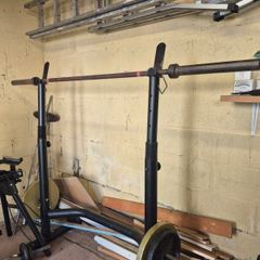Weights power bar squat rack