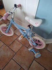 Girls bike