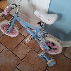 Girls bike