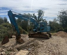 Daewoo digger excavator