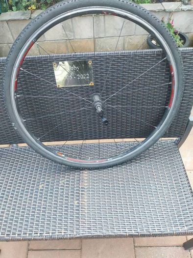 Bontrager race wheel front