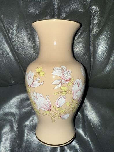 Sadler "Magnolia" Vase