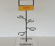Gordon's Gin metal glass display stand holds 4 glasses