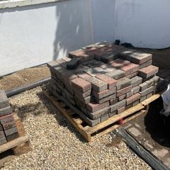 FREE Bricks