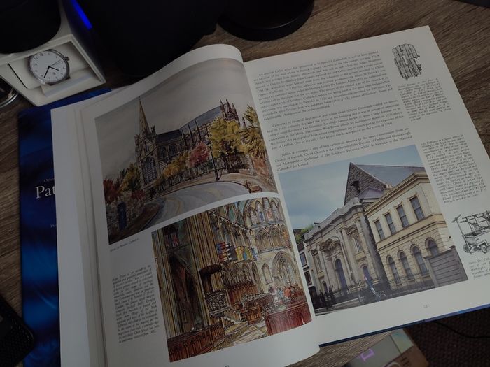 Dublin a Celebration ! From the 1st to the 21st Century ! HAND SIGNED by Pat Liddy ! Hardcover ! 2000 ! by Dublin Corporation ! AUTOGRAPH !