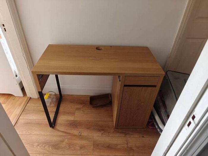 Free Desk