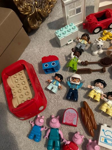 Huge Lego Duplo Joblot / bricks / mini figs / accessories