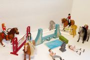 Fantastic Bundle Schleich Horses, Riders &amp; Jumps