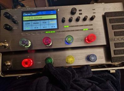 Mooer GE 300 Amp Modeling - (As new) I Multi Effects Guitar Pedal (Amp Simulations / Distortion / Overdrive / Delay / Chorus / Flanger / Octaver and more!