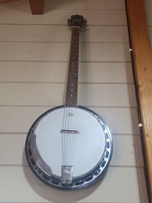 6 string Banjo
