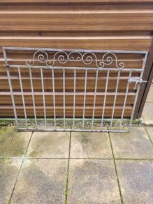 Steel gate