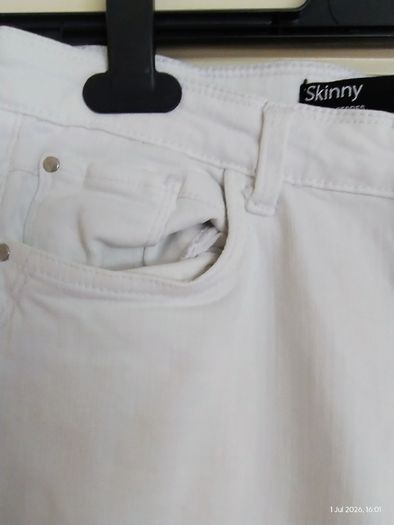 Women's white jeans