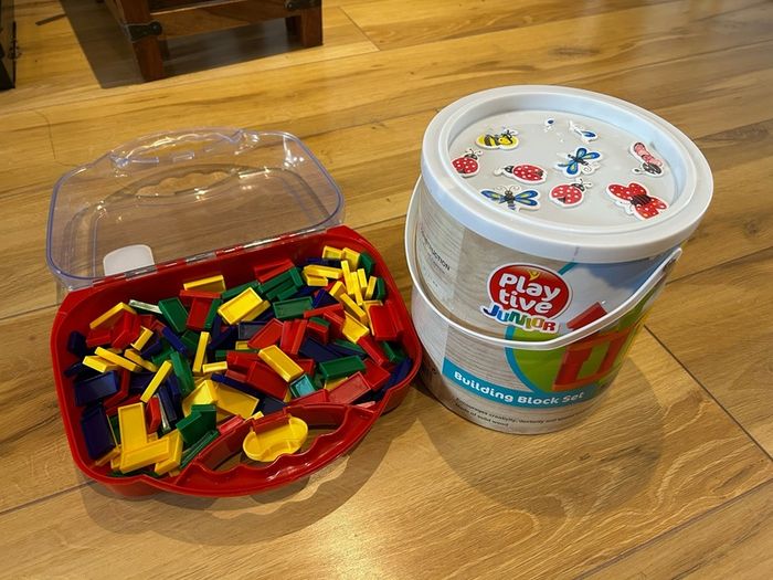 Building block +domino