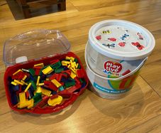 Building block +domino