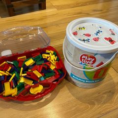 Building block +domino